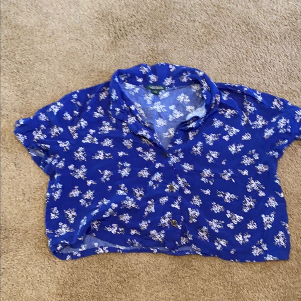 Wild Fable cropped button up sz Small